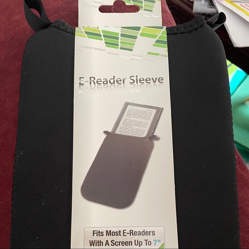 E-Reader Sleeve up to 7” screen